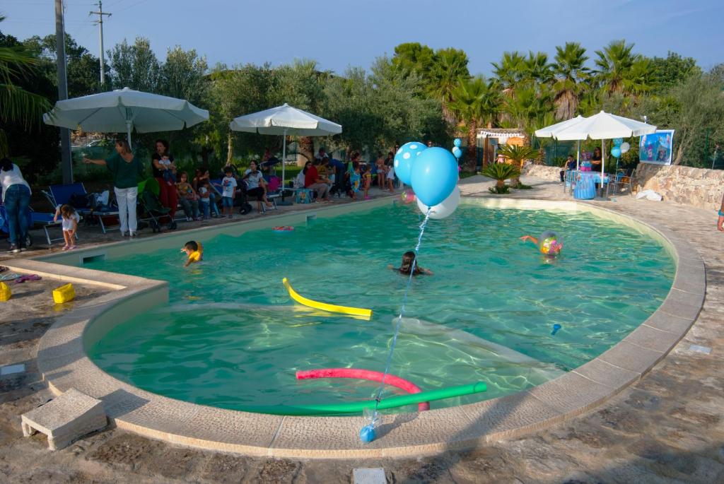 Bazén v ubytování Agriturismo Al Casale nebo v jeho okolí