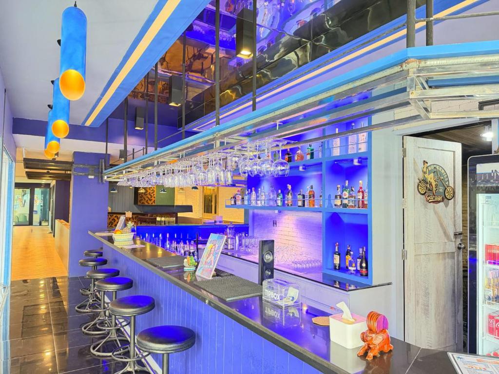 لابی و فضای عمومی Blue Neptuna Hotel Phuket Patong by Koko - تصویر ۵