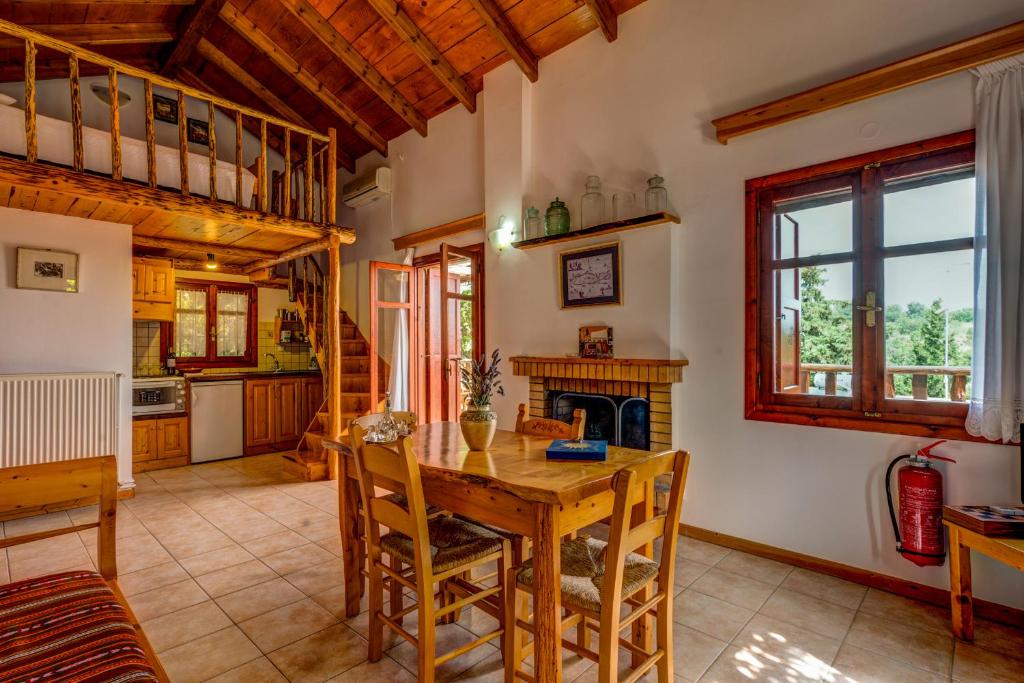 Kuchyň nebo kuchyňský kout v ubytování Manoli's House