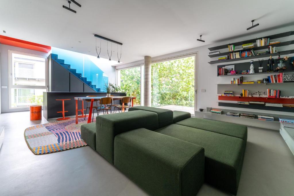 Luxury Penthouse, Exclusive Design & Private Garage