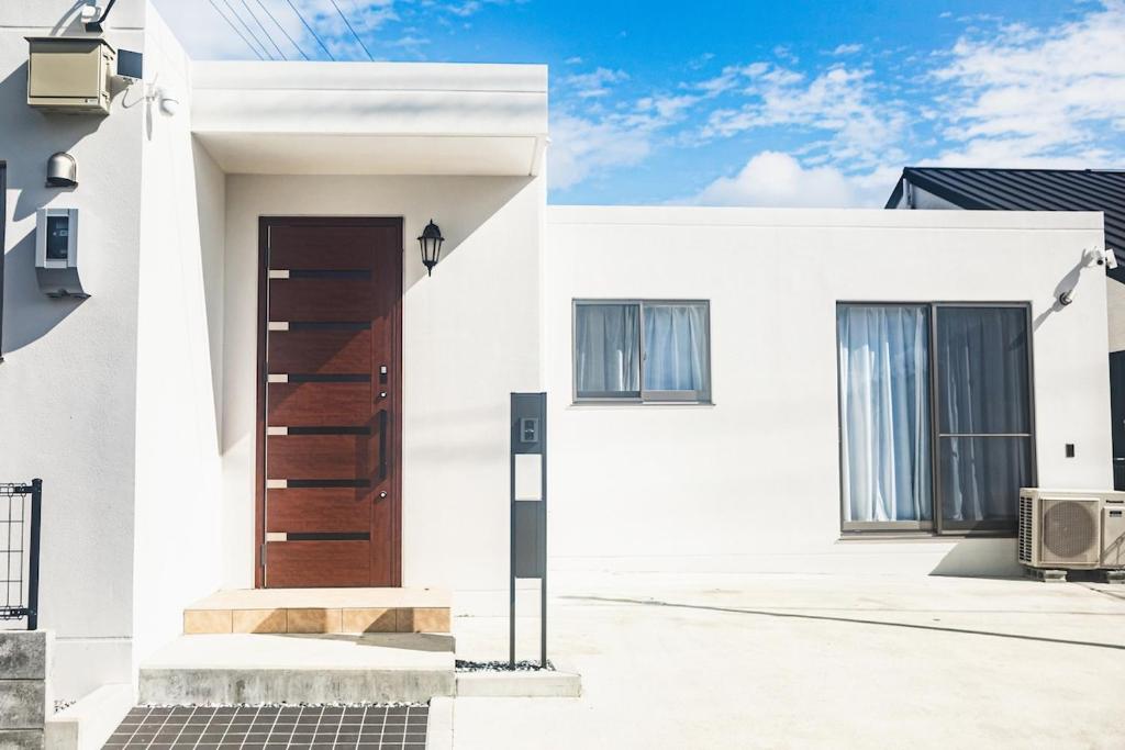 BRDIGE STAY MIYAKOJIMA - Hotel Quality, Hirara-Kuhei, Within walking distance of the beach, Within a 10-minute drive to the downtown area, Sleeps 6, Spacious private house