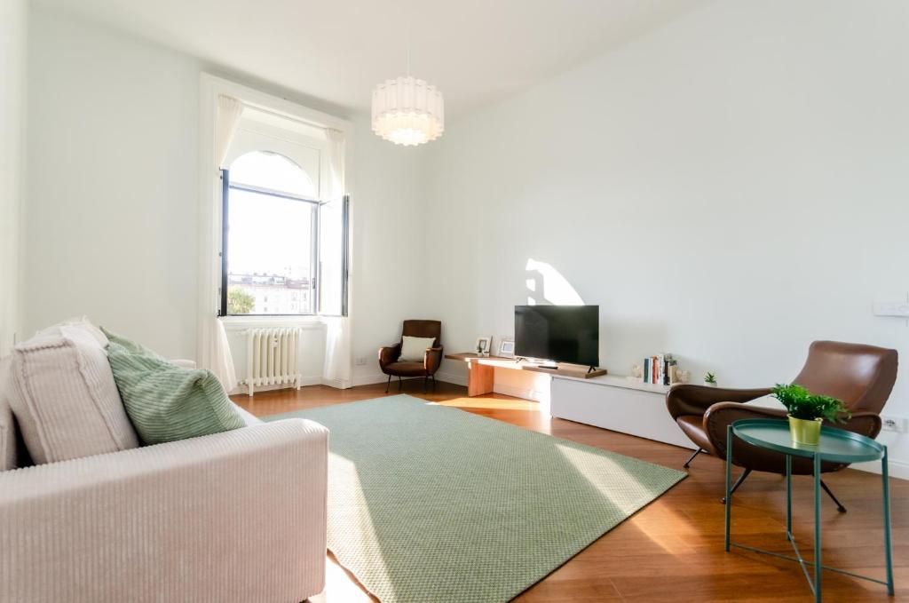 VivimiHome Design near Brera & Garibaldi