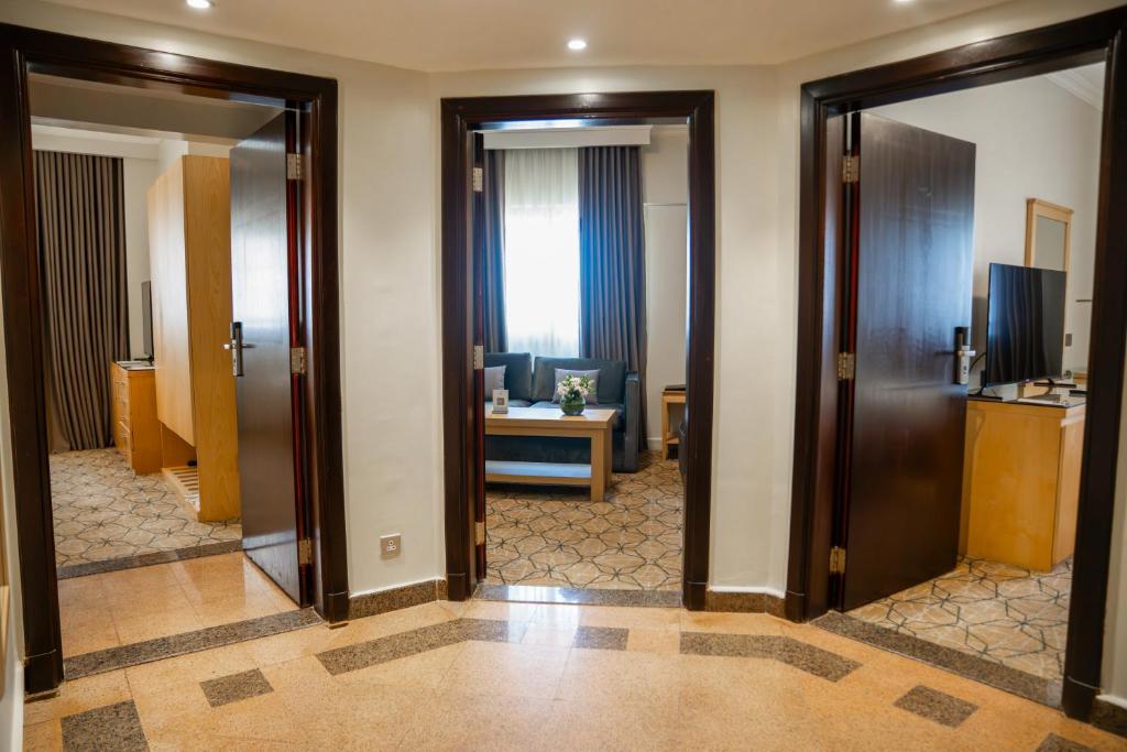 DABAB HOTEL BY WARWICK