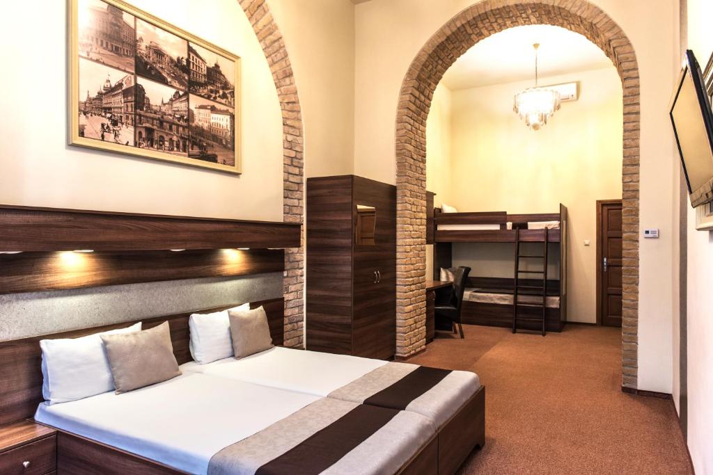 A bed or beds in a room at SOUS44
