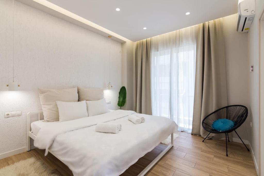 Modern 1 Bd Stay Near Piraeus Tower