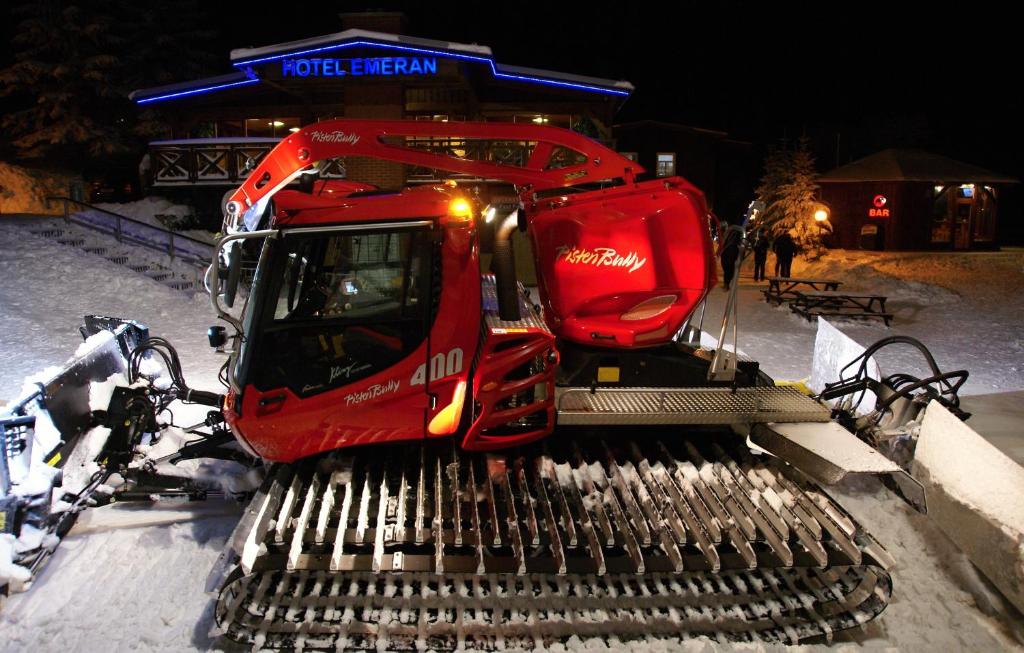 Hotel Emeran talvel