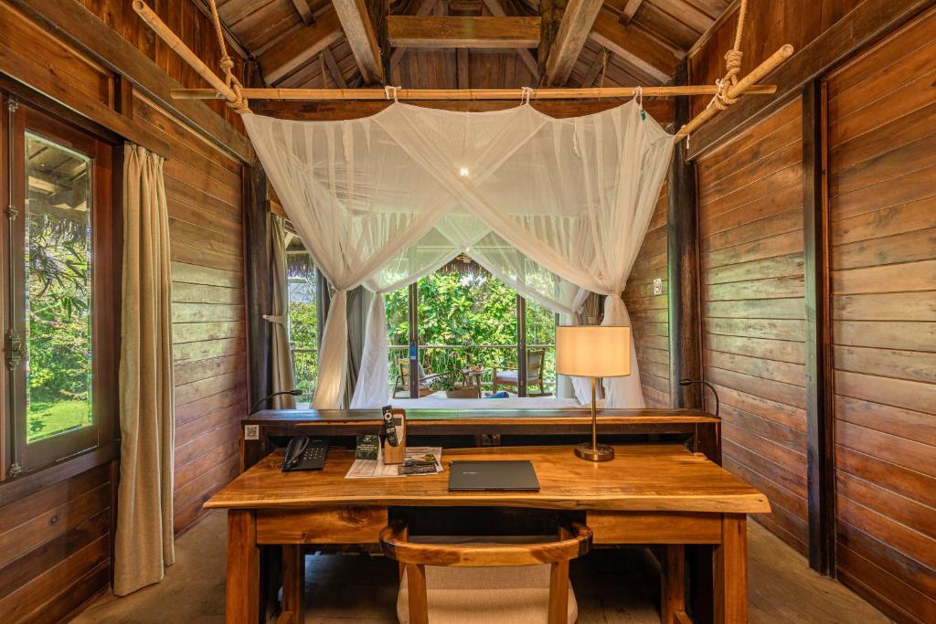 Bungalow Premium Jungle Có Giường Cỡ King