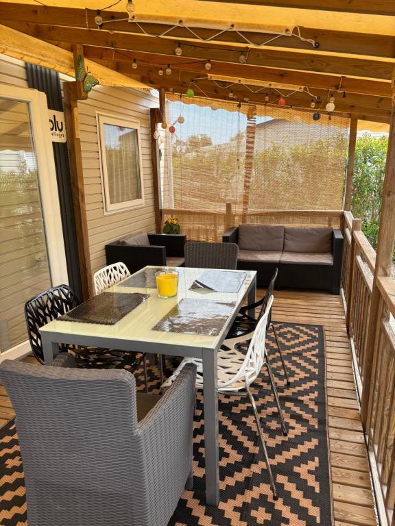 Mobil home récent climatisé avec terrasse-fréjus