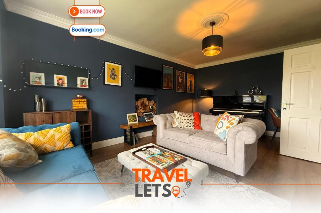 Et opholdsområde på 4 Bedroom House By Travel Lets Holiday Homes Quigley's Point With Foyleview & Garden