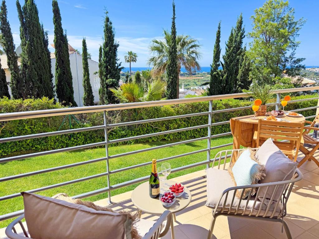 Albufeira Orada Sea View by BeCherish