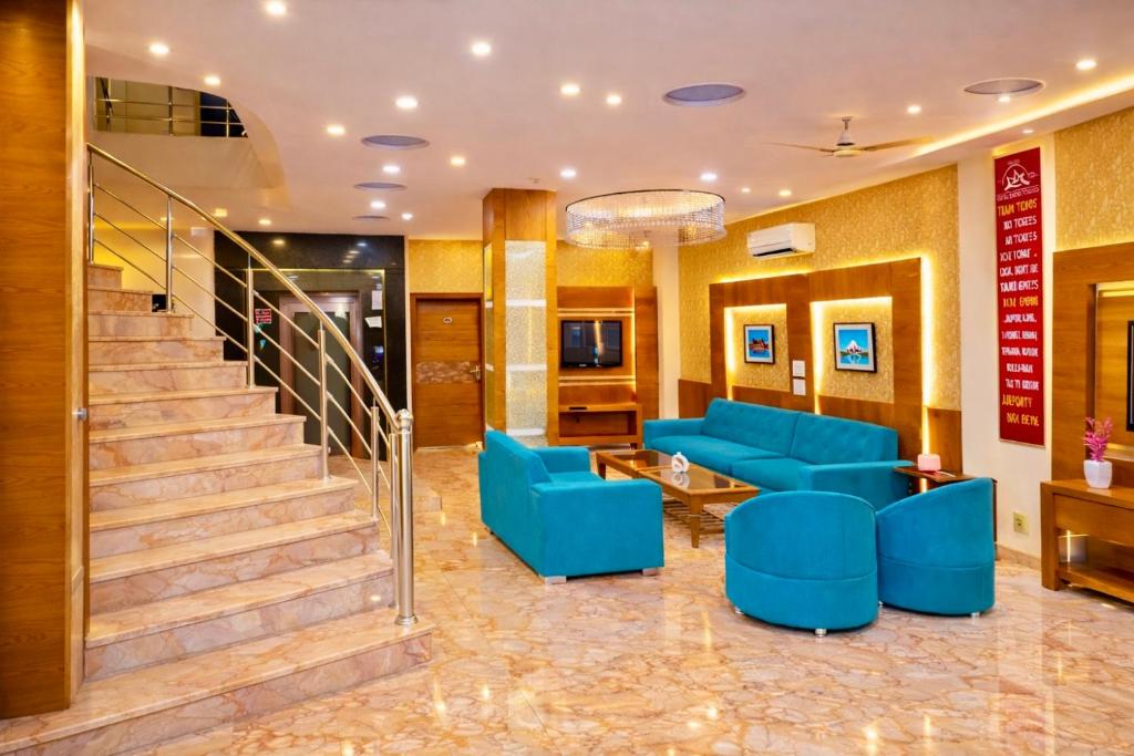 لابی و فضای عمومی Hotel Golden Oasis - 5 Minute Walk from New Delhi Railway Station - تصویر ۵
