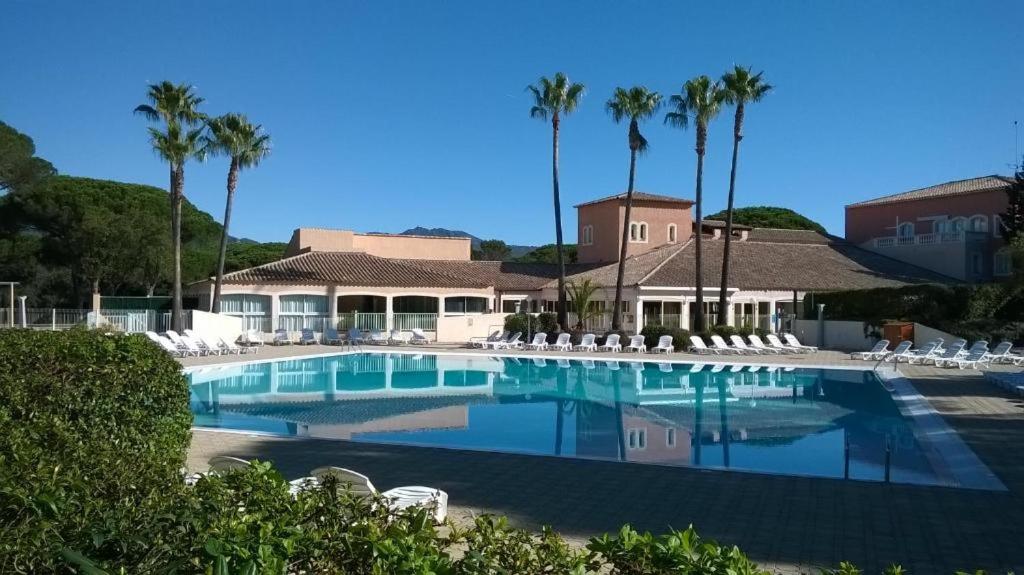 Studio avec clim pour 4 en résidence avec piscine