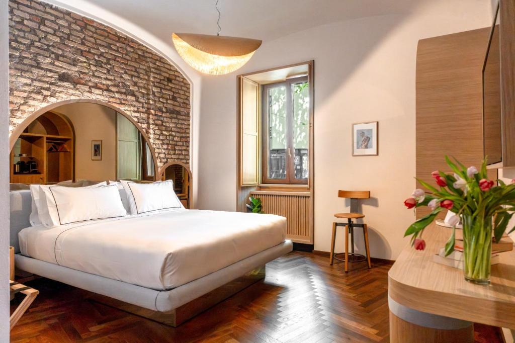 Suli Colosseum Designer Suites