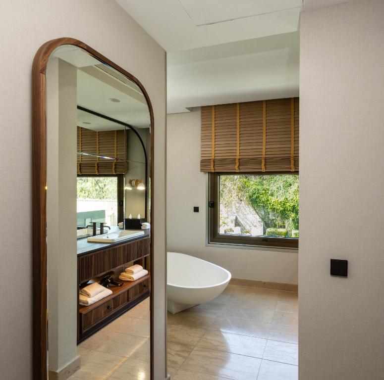 Hotel Miramar Barcelona GL - LVX Preferred Hotels & Resorts - Newly Renovated photo 5