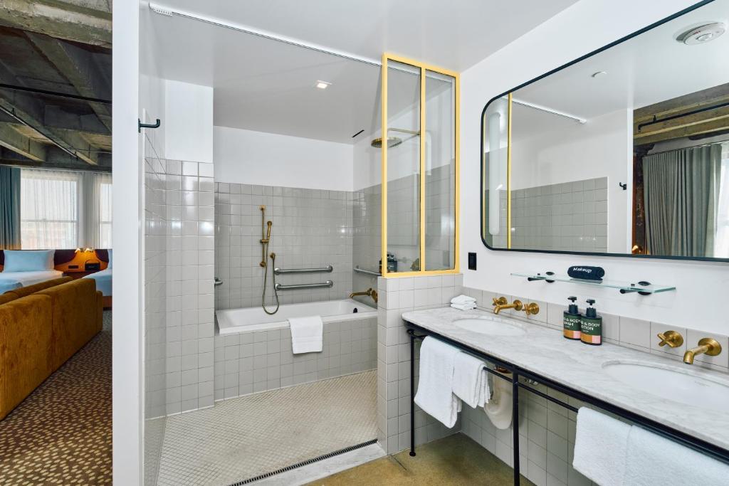 Hotel photo 36