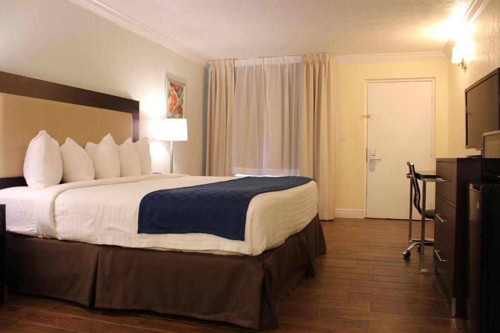 Fairway Inn Florida City Homestead Everglades - Premium King Room