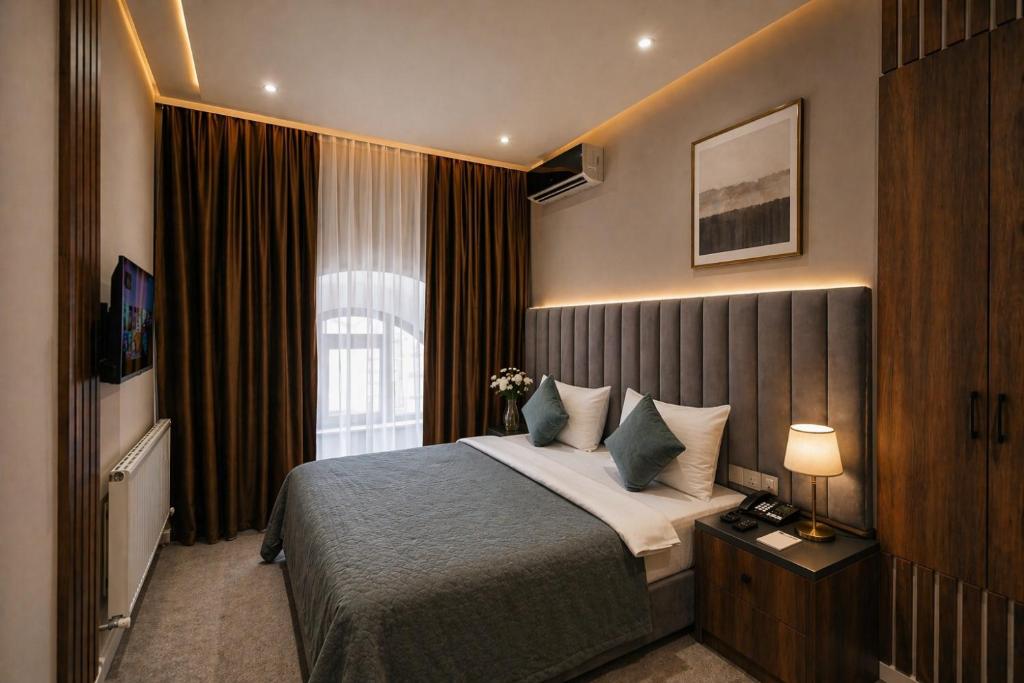 The Rooms Baku در باکو