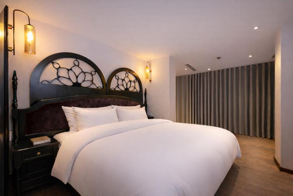 Room #1443555105