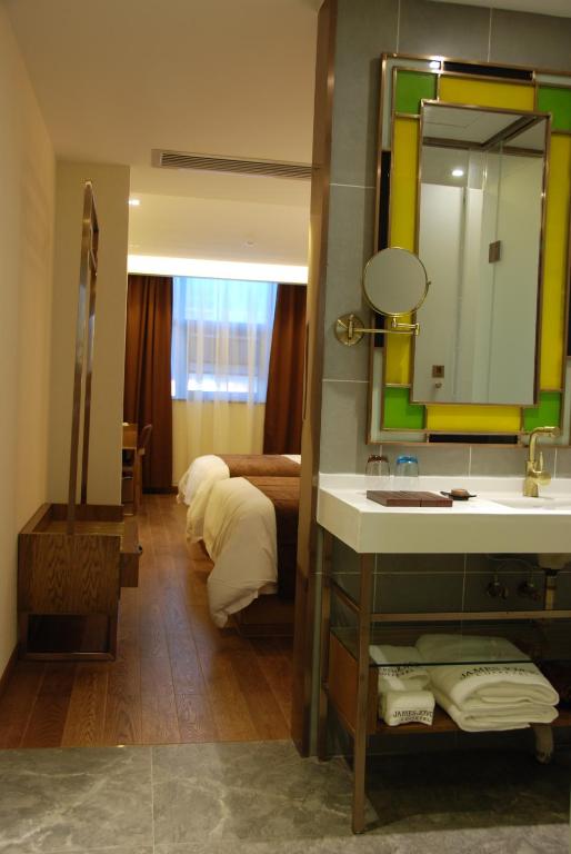 Koupelna v ubytování James Joyce Hotel Xi'an Datang Furong Garden