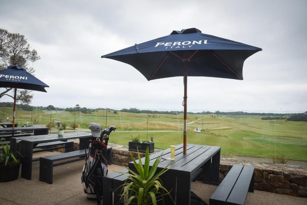 Golf v rezortu nebo okolí