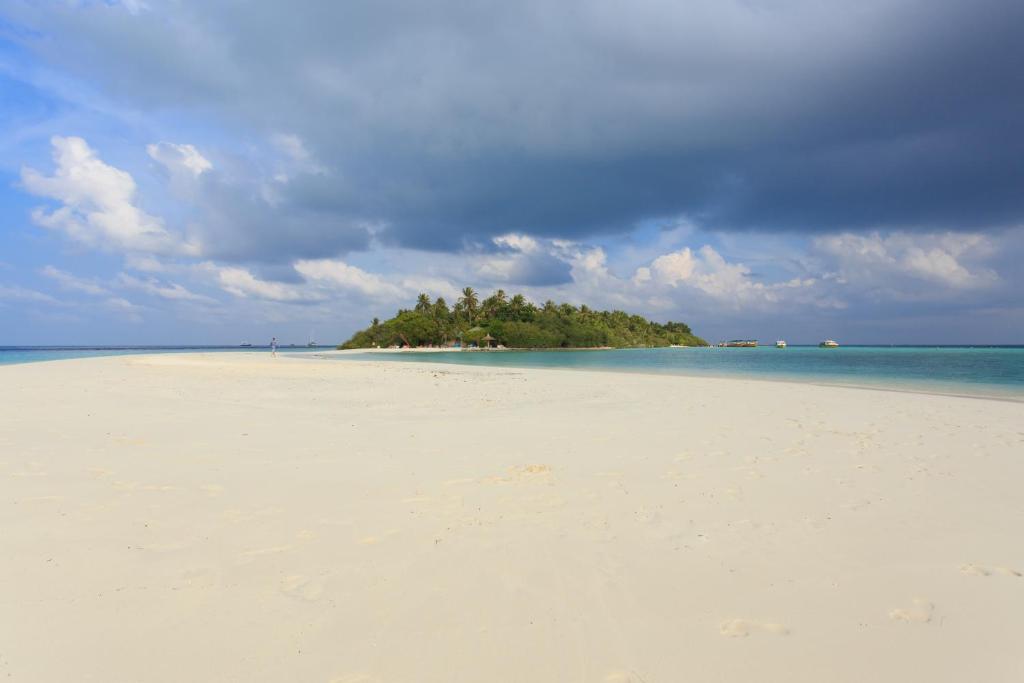 Embudu Village Maldives - View 33