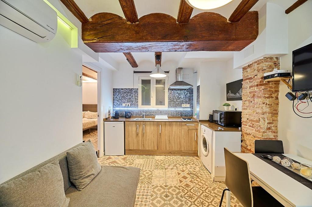 Tree Plaza Suites by Invalencia
