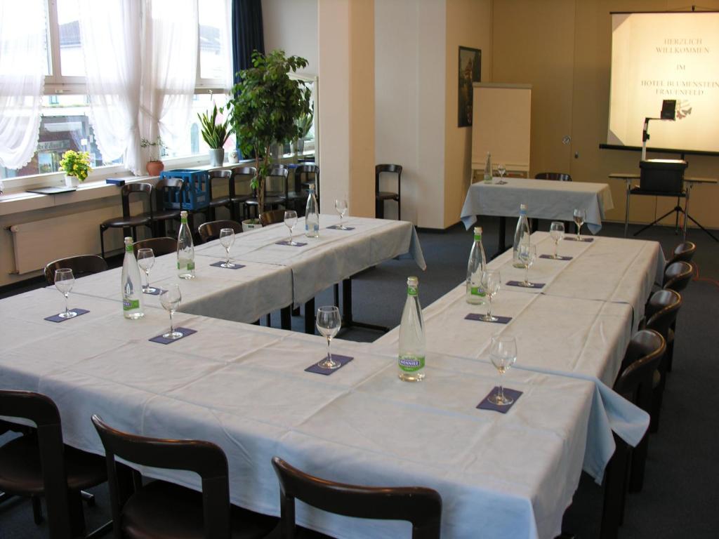 Restaurace v ubytování Hotel Blumenstein Self-Check In