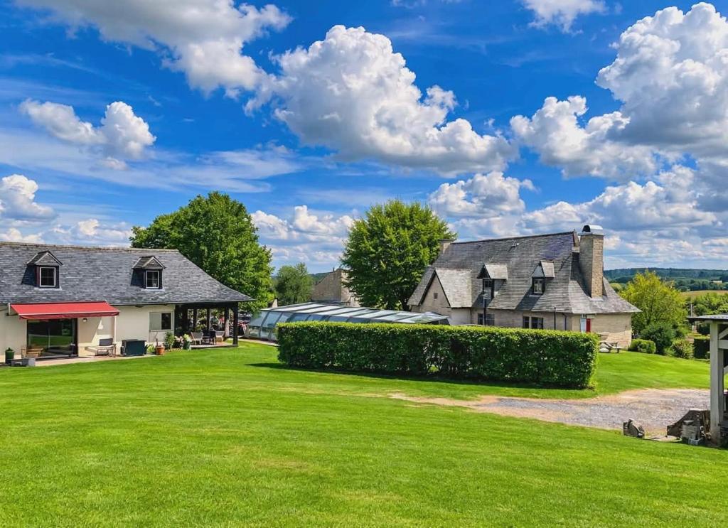 an estate with a large yard and buildings at Gite le Martalou in Lacapelle-Viescamp