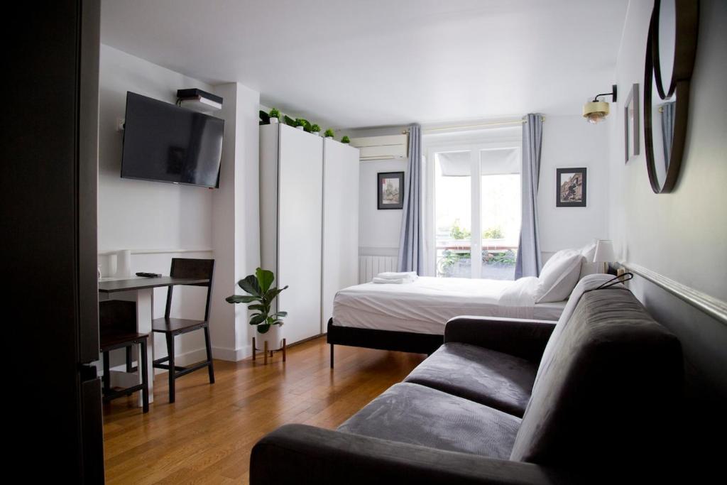 Nice renovated AC studio in Saint Germain