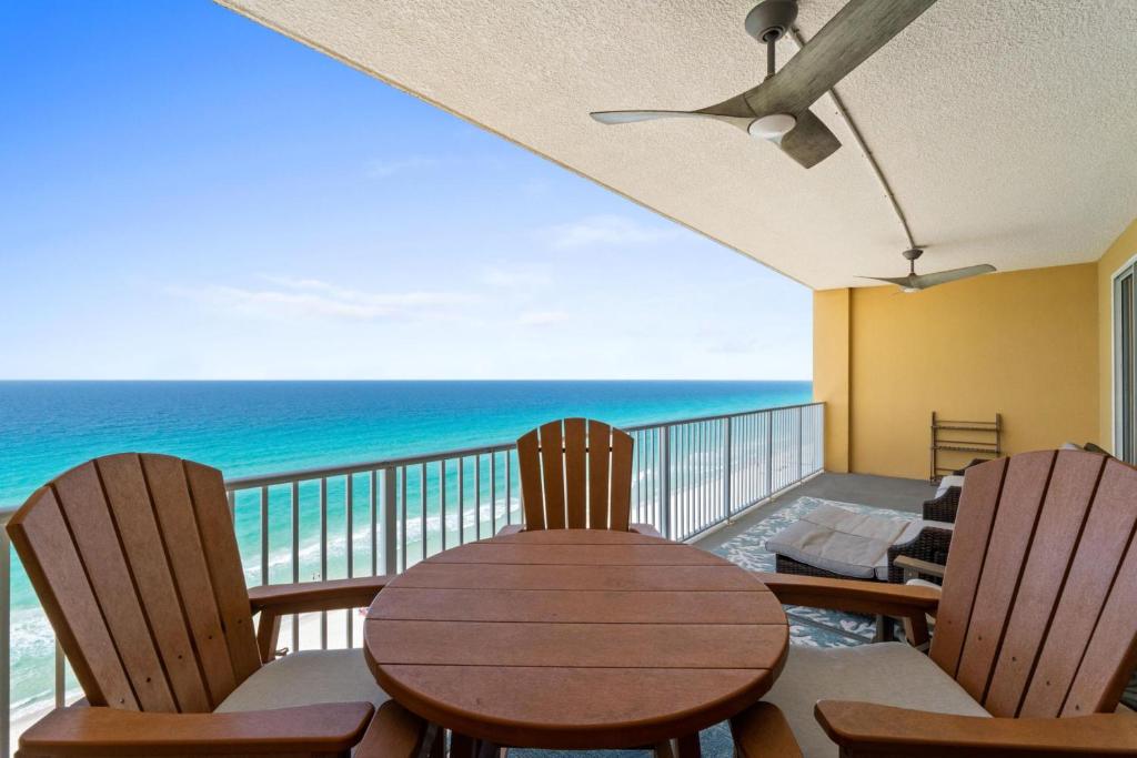 Tropic Winds Resort by Panhandle Getaways - 