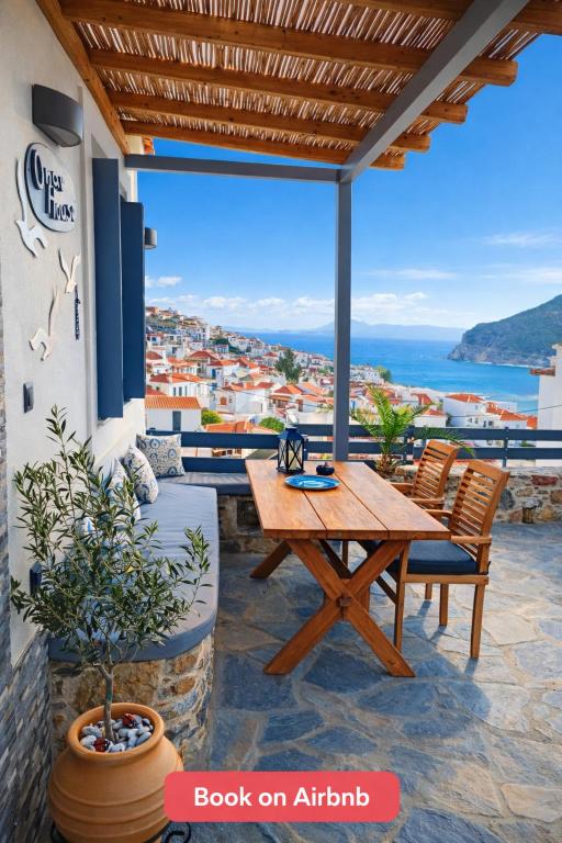 Onar House Panoramic Sea View Terrace in Skopelos Town