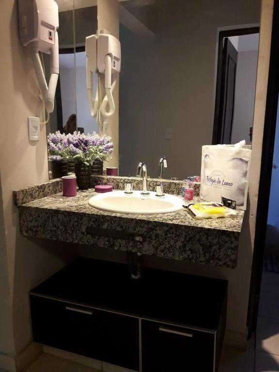 Refugio de Luna Termal