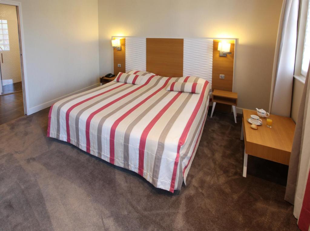 Logis Hotel Restaurant La Marjolaine - Chambre Double Supérieure