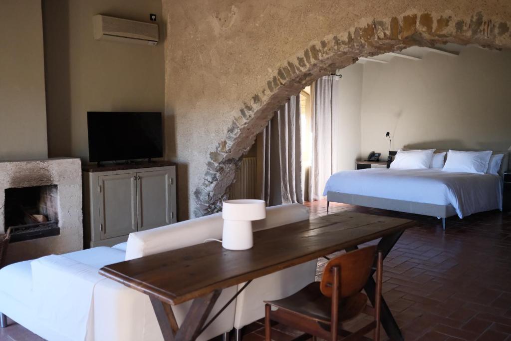 Hotel la Plaça Madremanya - Triple Room (2 Adults + 1 Child)