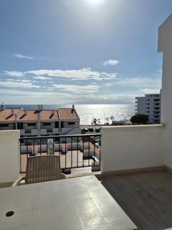 a balcony with a view of the ocean at Valdés in Callao Salvaje