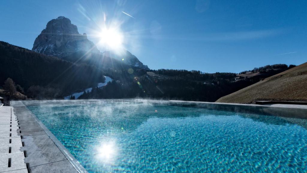 Bazén v ubytování Hotel Interski nebo v jeho okolí