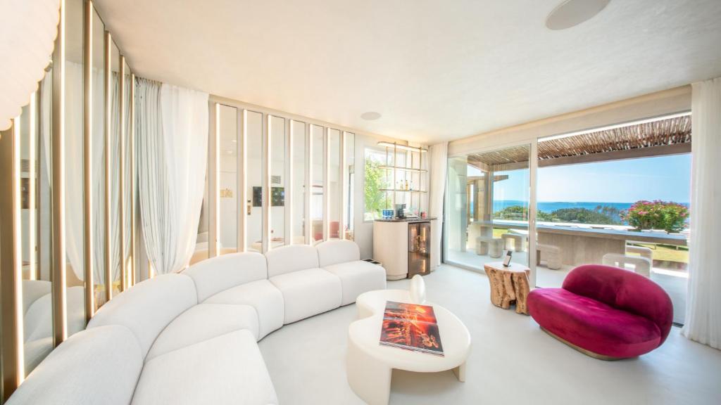 Destino Five Ibiza - 5-Star Grand Luxe Resort - Free Entrance to Pacha Club photo