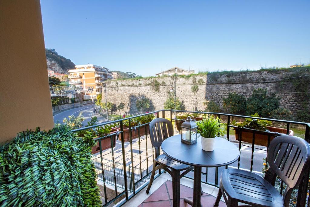 Balkón nebo terasa v ubytování Palazzo Aranci Sorrento Coast