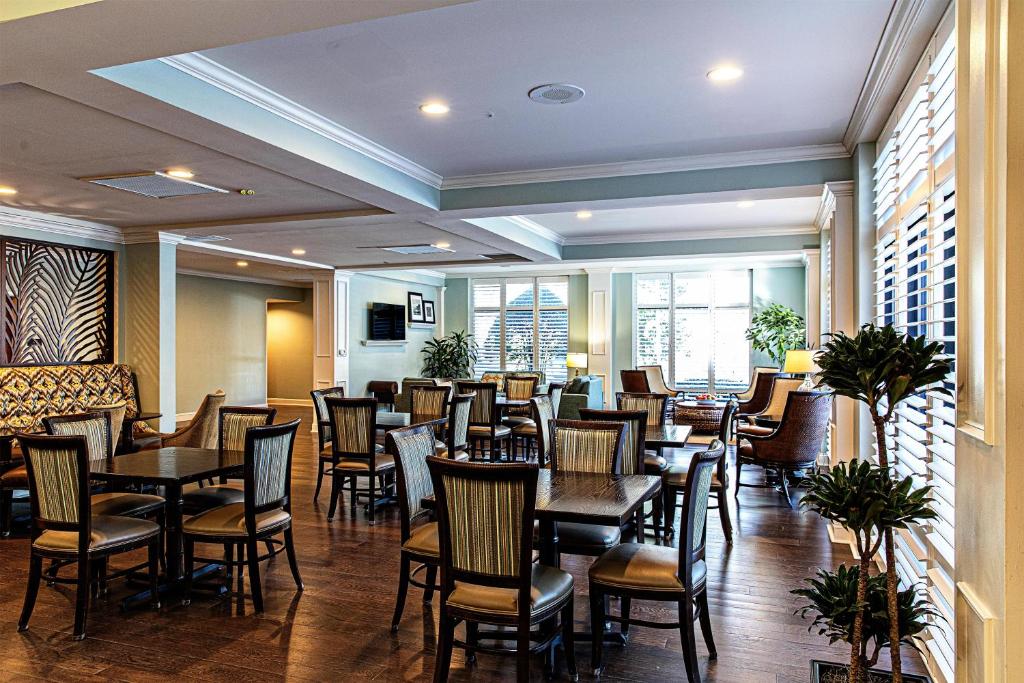 Hampton Inn Charleston-Daniel Island photo