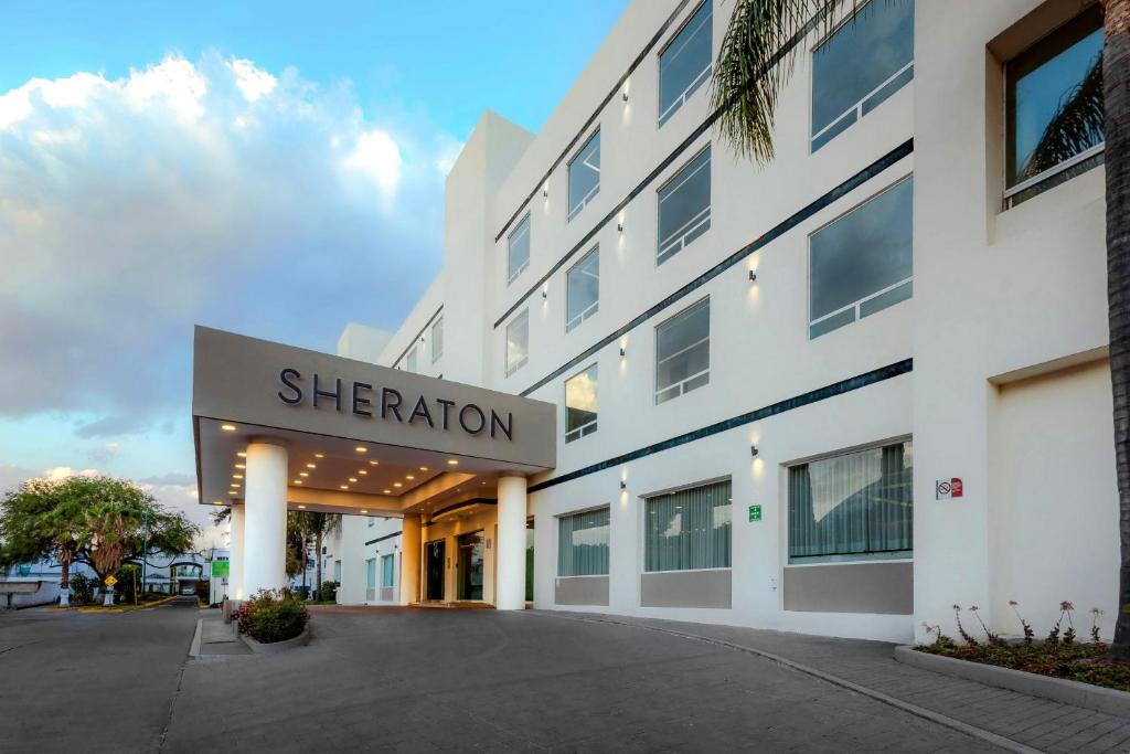 Φωτογραφία από το άλμπουμ του Sheraton Leon σε Λεόν