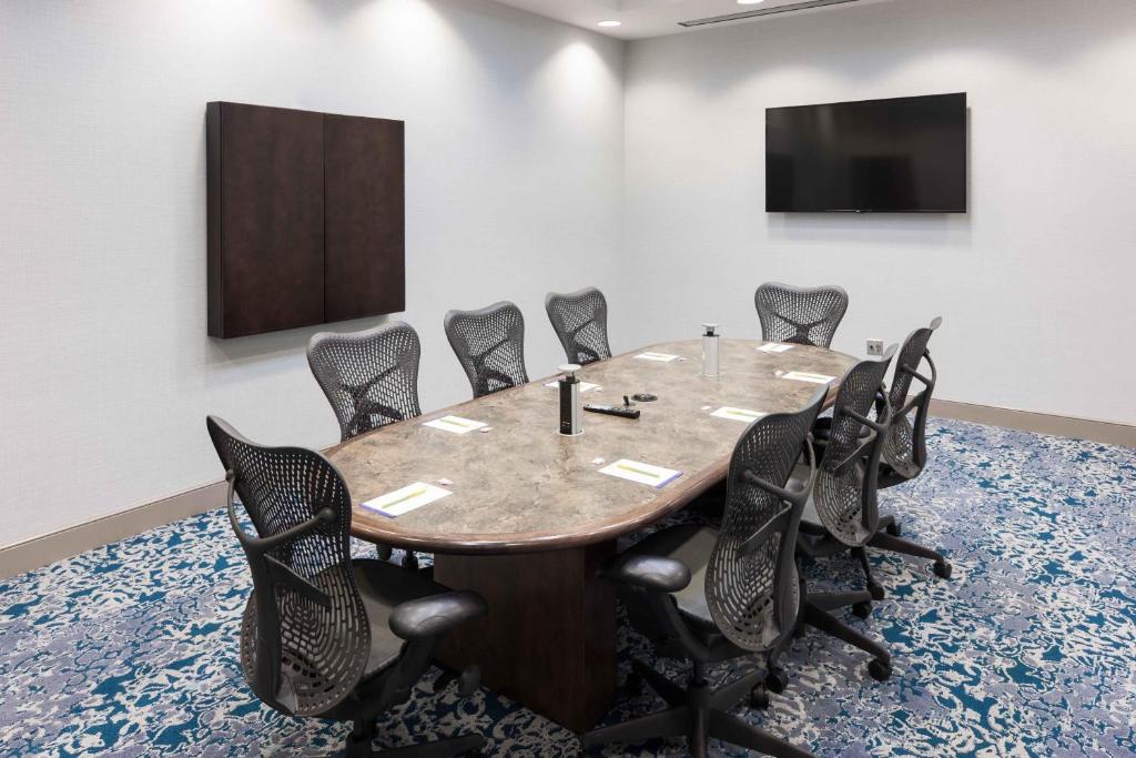 Hilton Garden Inn Detroit/Novi photo