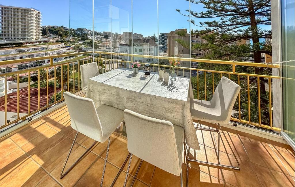 Cozy Apartment In Fuengirola With Wifi