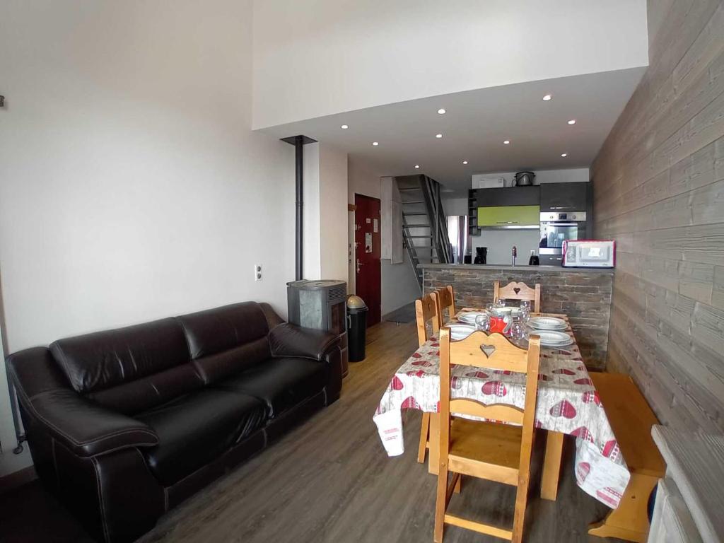 Duplex charmant, vue montagne, animaux OK - 8 pers.