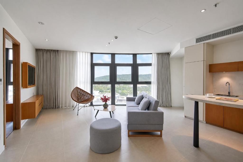 Premier Residences Phu Quoc Emerald Bay Managed by Accor - Junior Suite With One King Bed