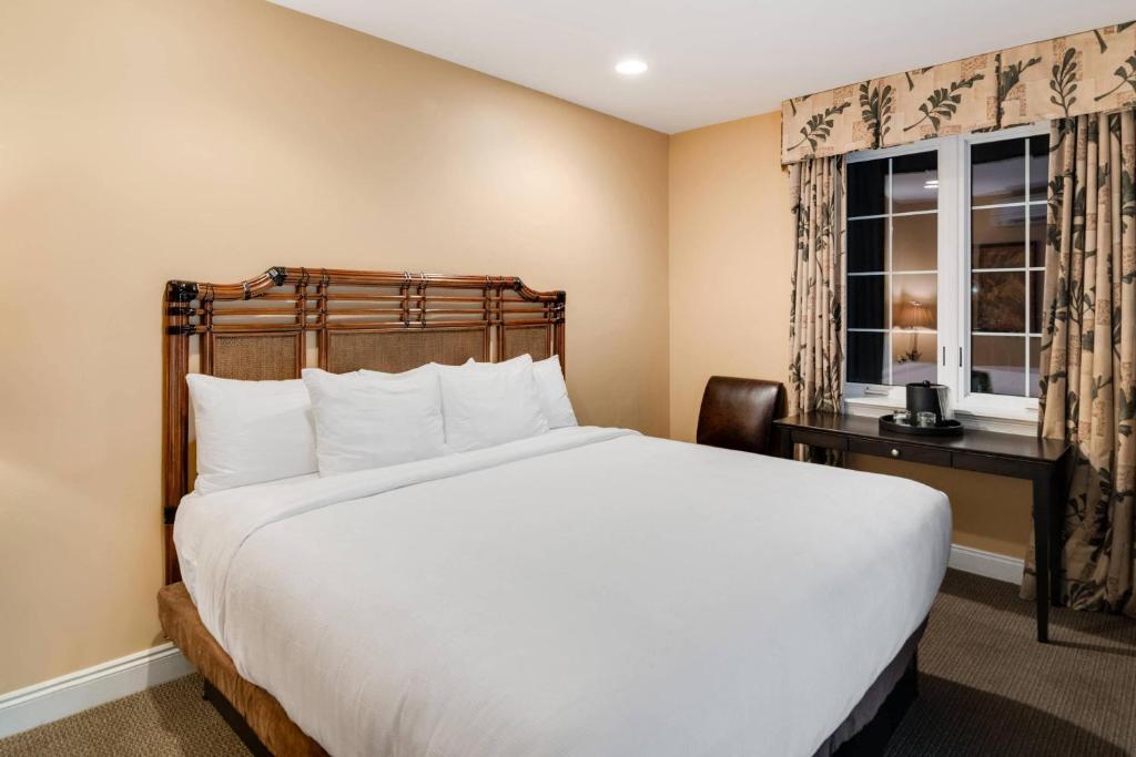 The Port Inn - Port St Joe, an Ascend Collection Hotel photo