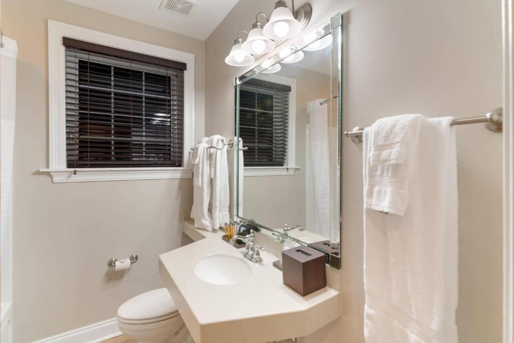 The Port Inn - Port St Joe, an Ascend Collection Hotel photo