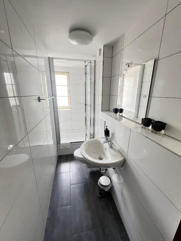 FlyInn-Pension Airport-Messe - Quadruple Room