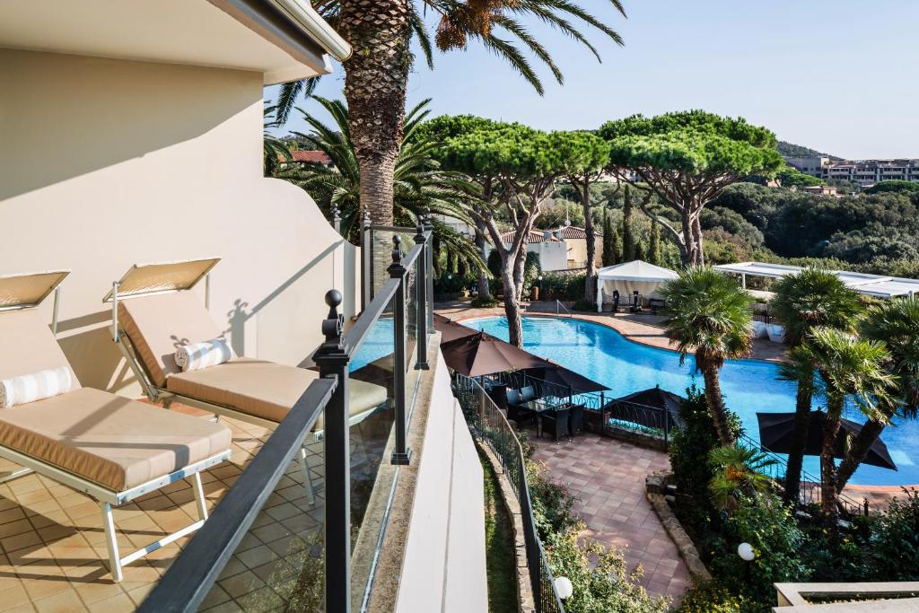 Бассейн в Cala del Porto Punta Ala - Preferred Hotels или поблизости