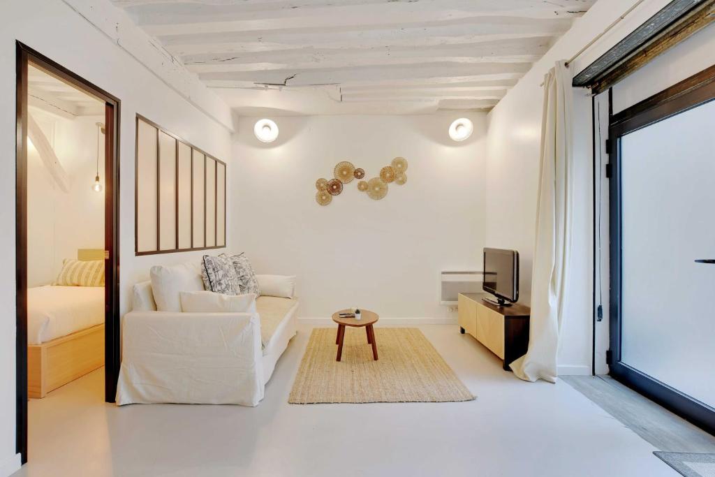 Elegant apartment -2BR-4P- Le Marais