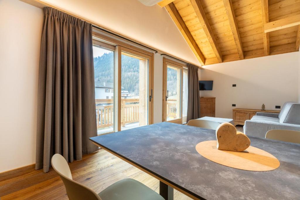 I Cavezàl - Apartment Mit 1 Schlafzimmer, Balkon Und Bergblick